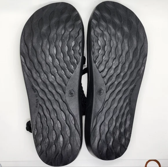 NWT Megnya Black Sandal New - Picture 2 of 6